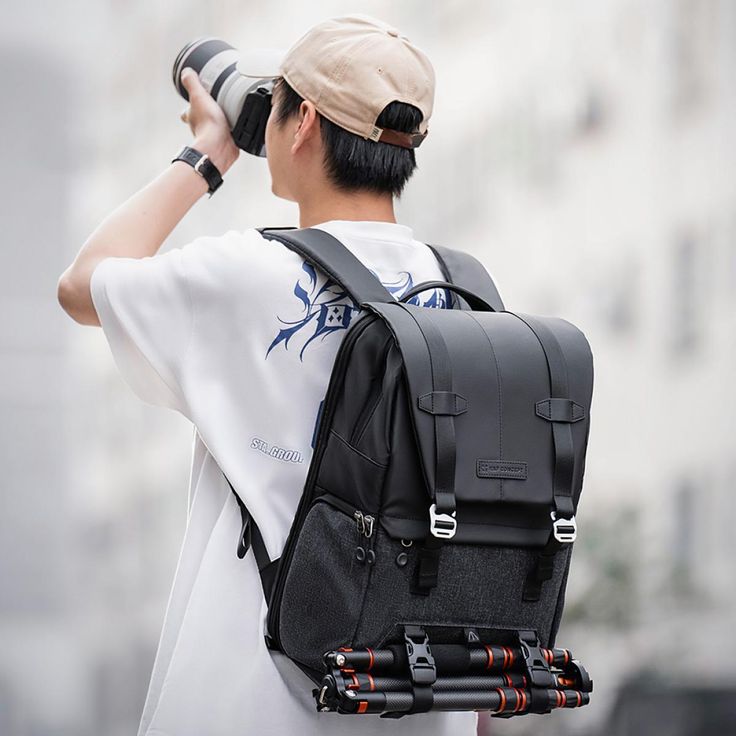Outdoor camera bag