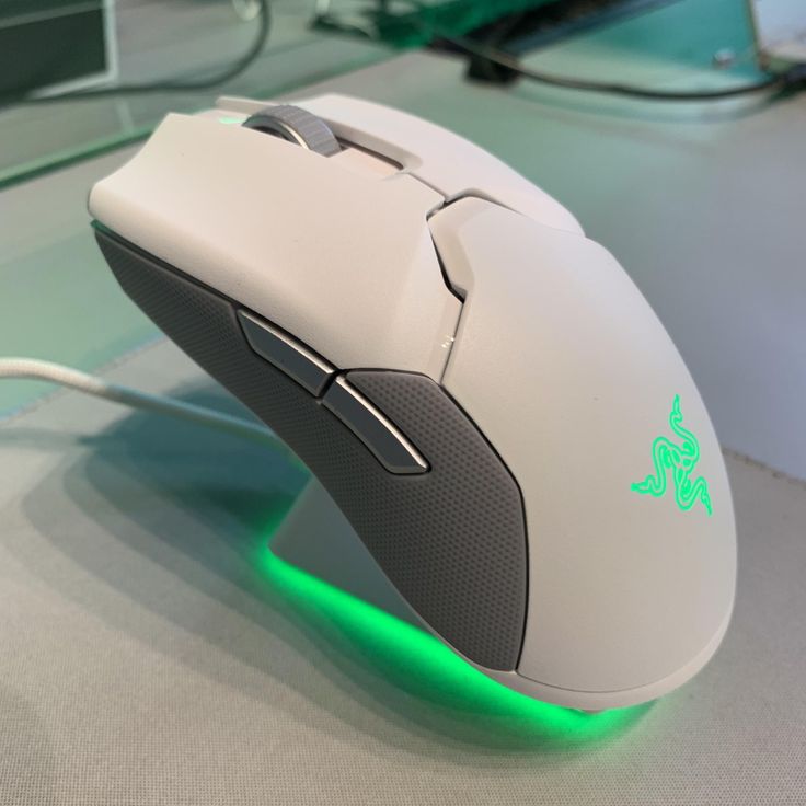 Professional gaming mouse