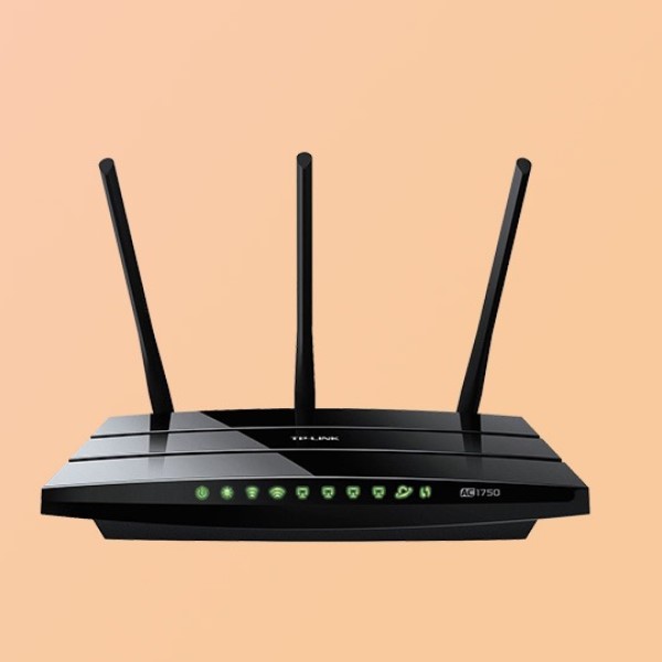 what is the difference between a router and a modem
