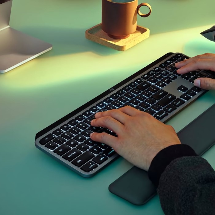 does logitech wireless keyboard work with mac