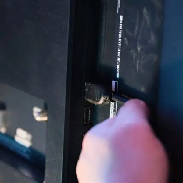 connect nintendo switch to tv