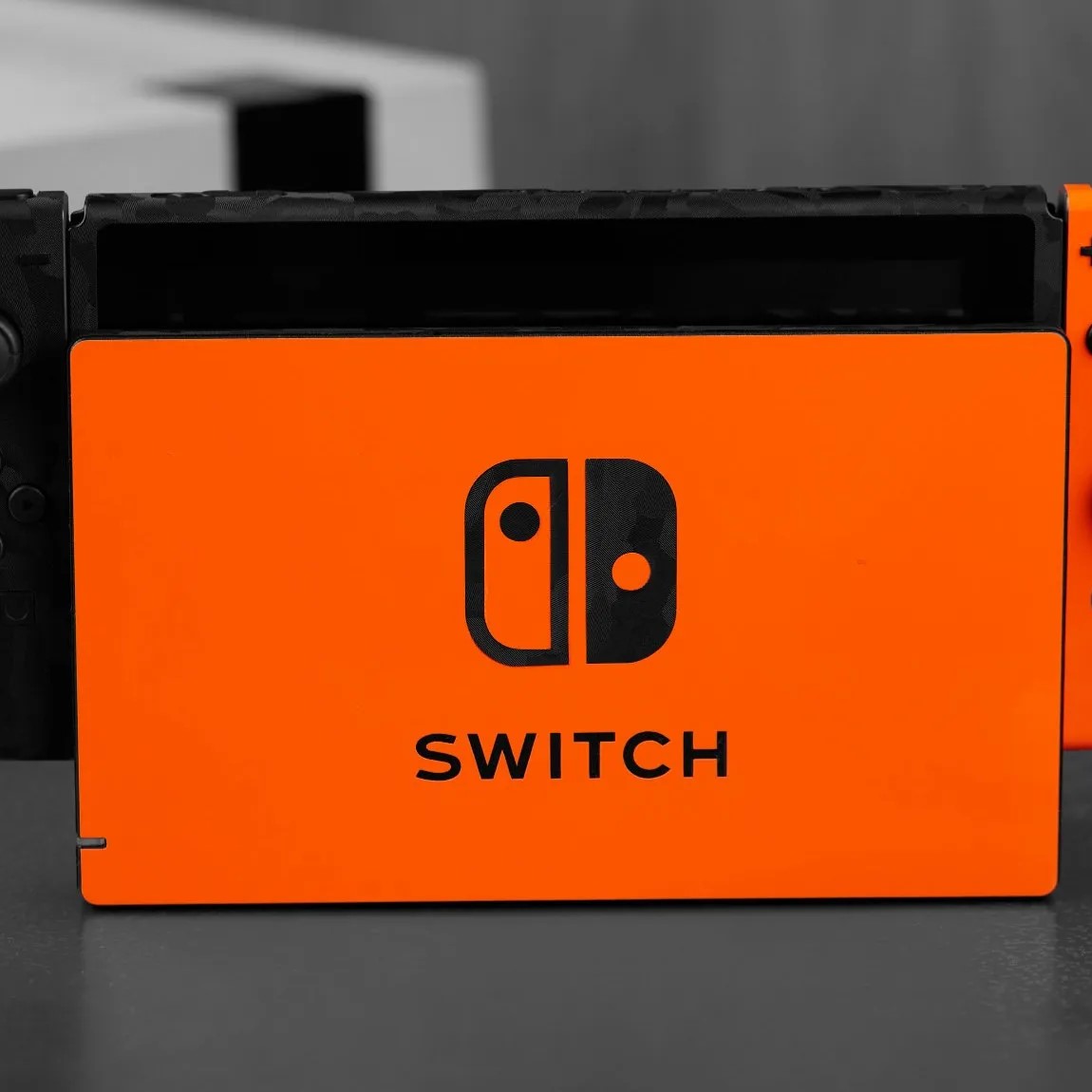 nintendo switch screen orange
